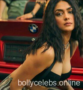 Mrunal Thakur hot look in films