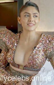 Mrunal Thakur hottest diva