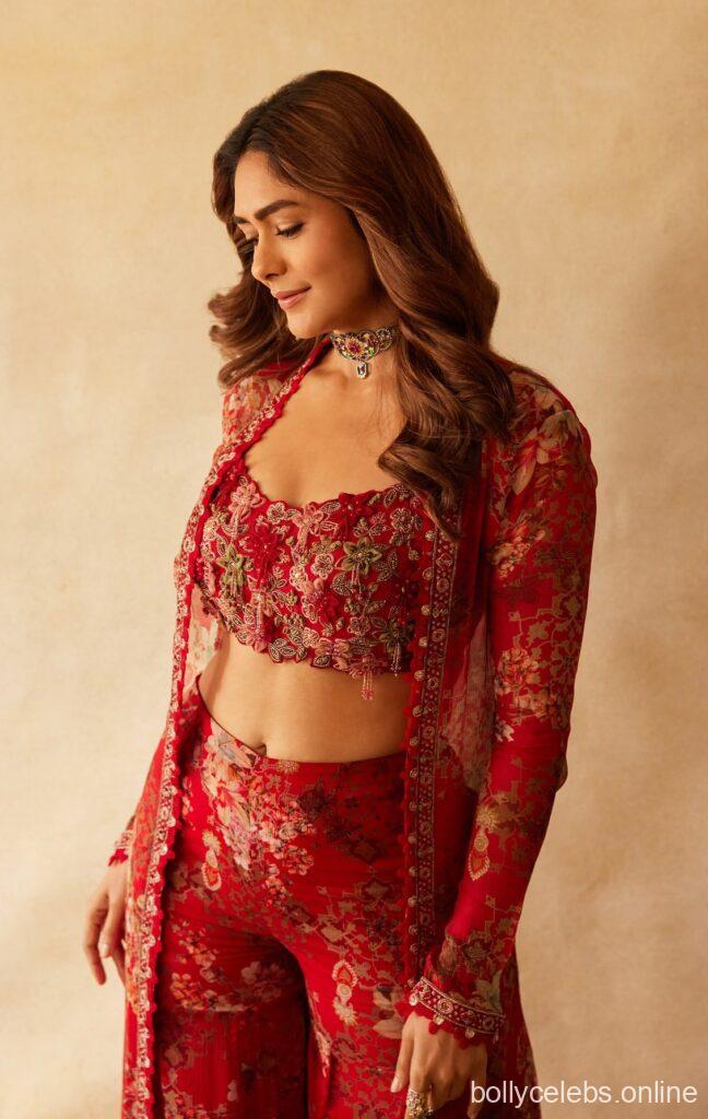 Mrunal Thakur red dress hot look