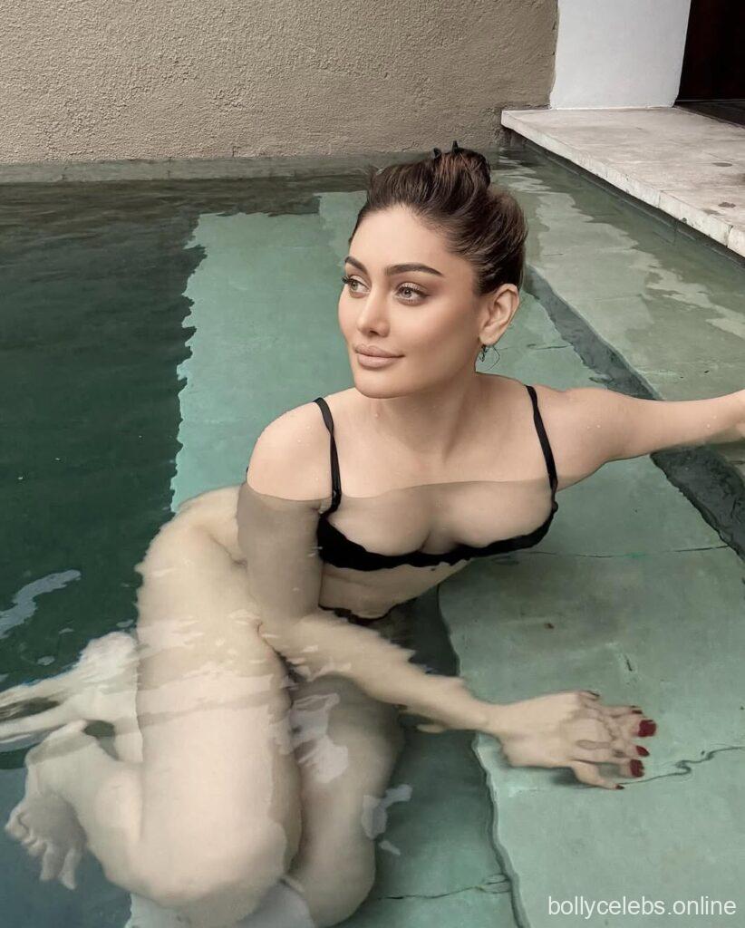 Shefali Jariwala bold avatar