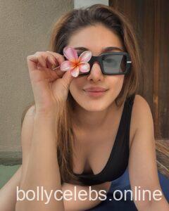 Shefali Jariwala evening gown photos