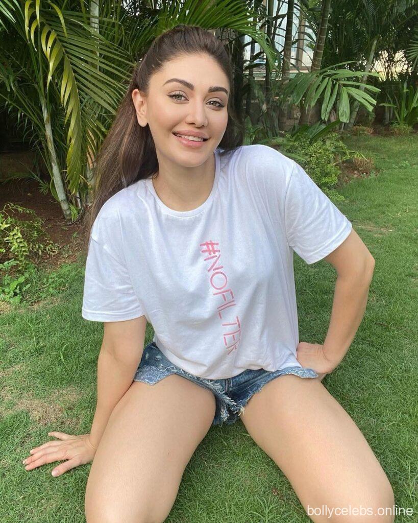 Shefali Jariwala fitness pics Shefali Jariwala fitness pics