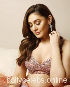 Shefali Jariwala makeup looks