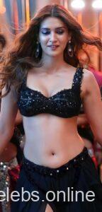 Kriti sanon hot navel