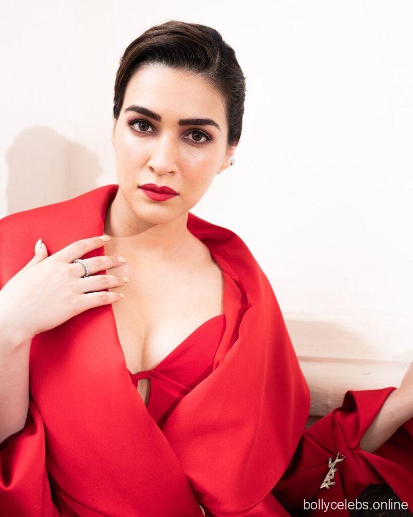 kriti sanon hot in red