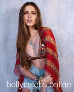 tara sutaria hot sexy